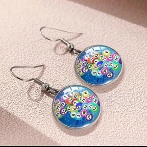 BINGO Round Dangle Earrings silvertone NWT